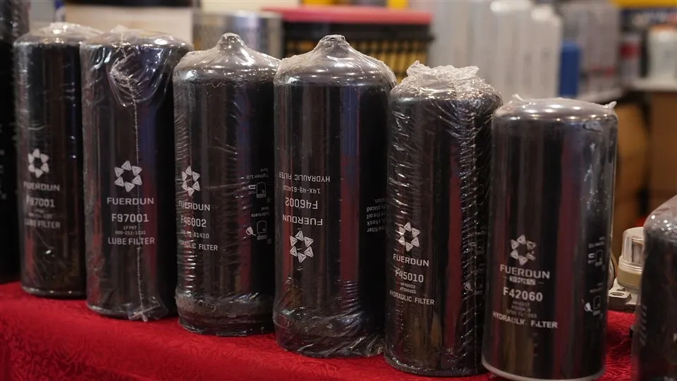 Hidlydd tanwydd disel gwahanydd dŵr hidlydd tanwydd olew